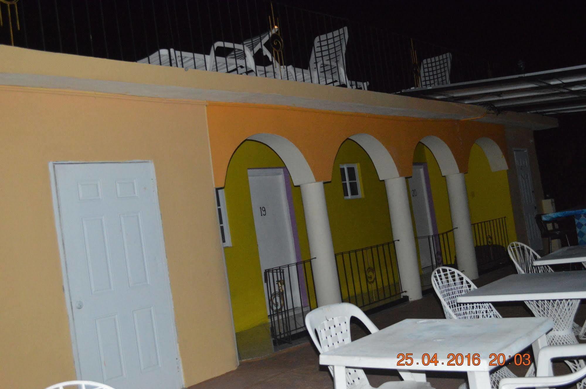 Villa Casa De Fe Montego Bay Exterior photo